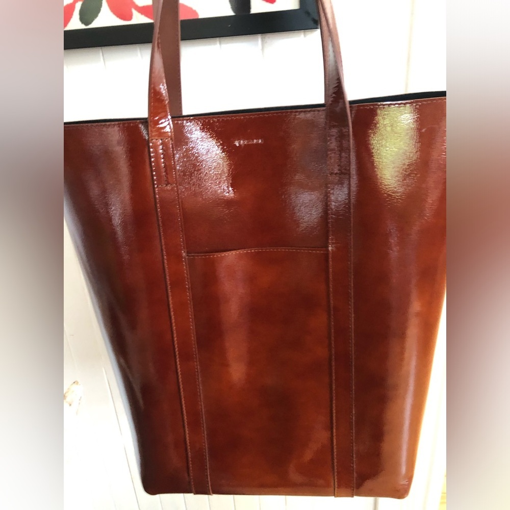 Sezane The Tote in Mahogany Patent Leather - Picture 5 of 6